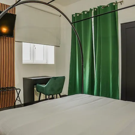 Almar Living - Signature Apartment