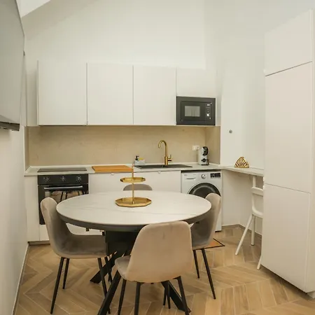 Apartment Almar Living - Signature Taranto